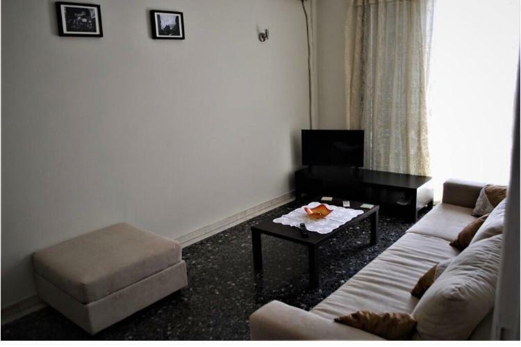 Central Flat In Argos With A View On Nafplio Екстериор снимка